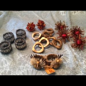 Lot of various napkin rings....great buy!!!!